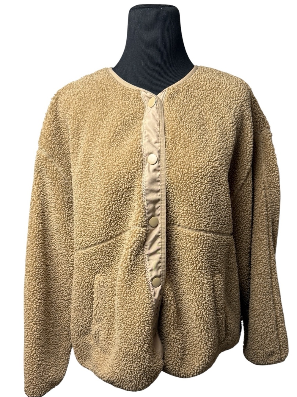 H&M Teddy Shacket Snap Front Cardigan SZ Xl Jacket Lightweight Tan Neutral Fall